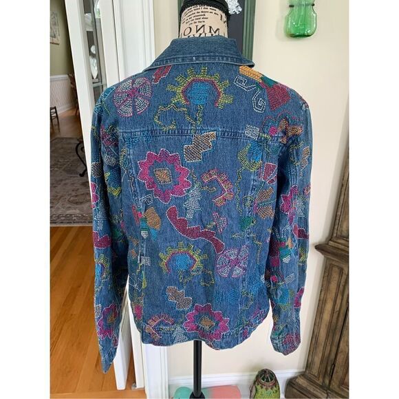 Alexis and Avery Embroidered Jacket - Picture 5 of 6